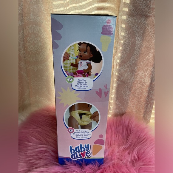 Baby Alive Roller Skate Doll (African American) - Picture 3 of 6